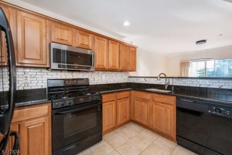 146 Summit Ridge Pompton Lakes NJ 07442