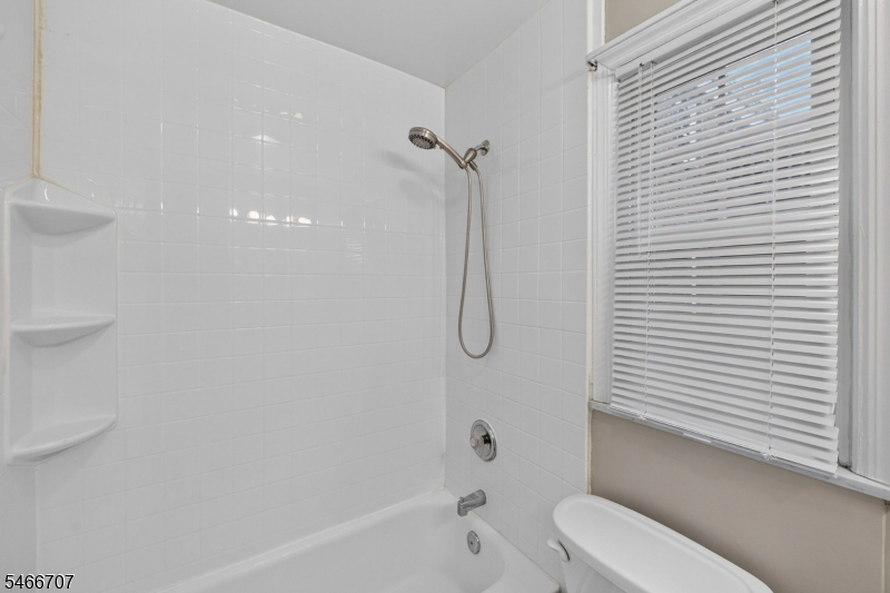 5 Stanford Drive Bridgewater NJ 08807