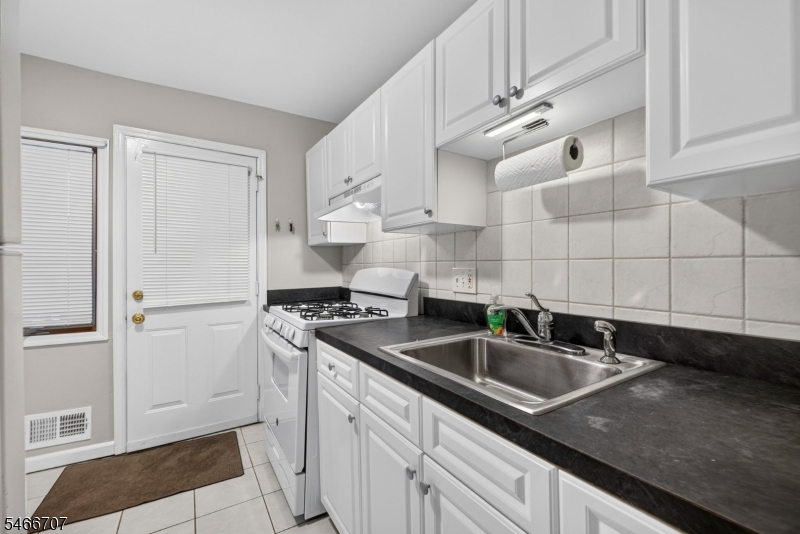 5 Stanford Drive Bridgewater NJ 08807