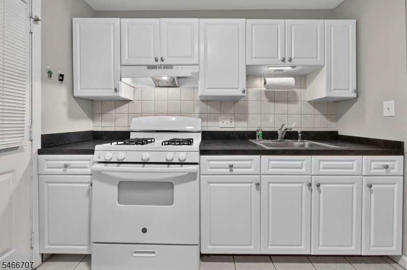 5 Stanford Drive Bridgewater NJ 08807