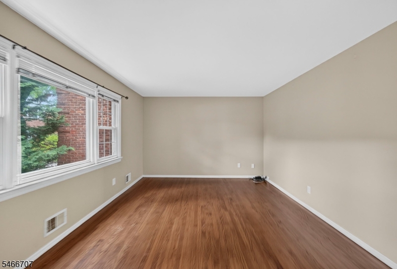 5 Stanford Drive Bridgewater NJ 08807