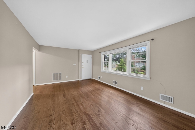 5 Stanford Drive Bridgewater NJ 08807