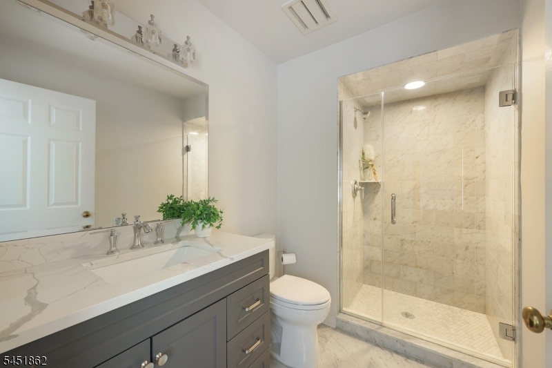 12 Cowperthwaite Place Westfield NJ 07090