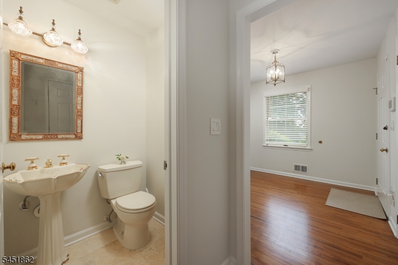 12 Cowperthwaite Place Westfield NJ 07090