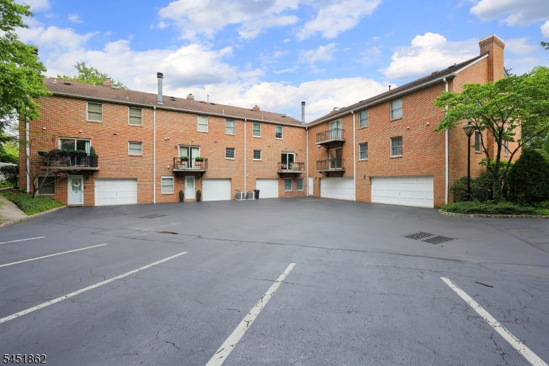 12 Cowperthwaite Place Westfield NJ 07090