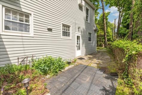 159 Park Street Montclair NJ 07042
