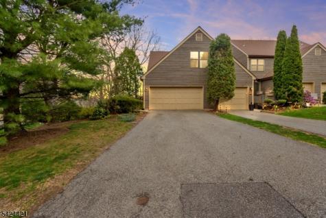 47 Manchester Lane West Milford NJ 07480