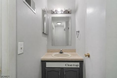 47 Manchester Lane West Milford NJ 07480