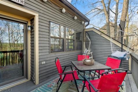 47 Manchester Lane West Milford NJ 07480