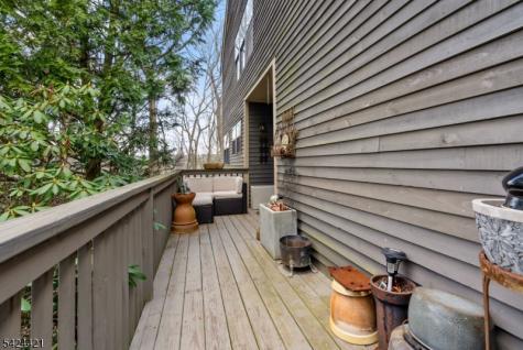 47 Manchester Lane West Milford NJ 07480