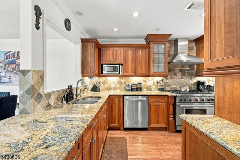 32 Roberts Circle Bernards NJ 07920