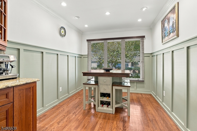 32 Roberts Circle Bernards NJ 07920