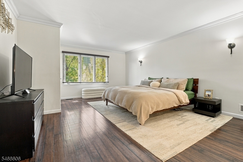 32 Roberts Circle Bernards NJ 07920