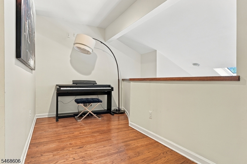 32 Roberts Circle Bernards NJ 07920