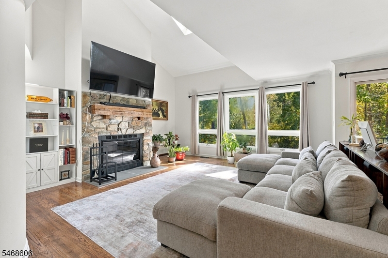 32 Roberts Circle Bernards NJ 07920