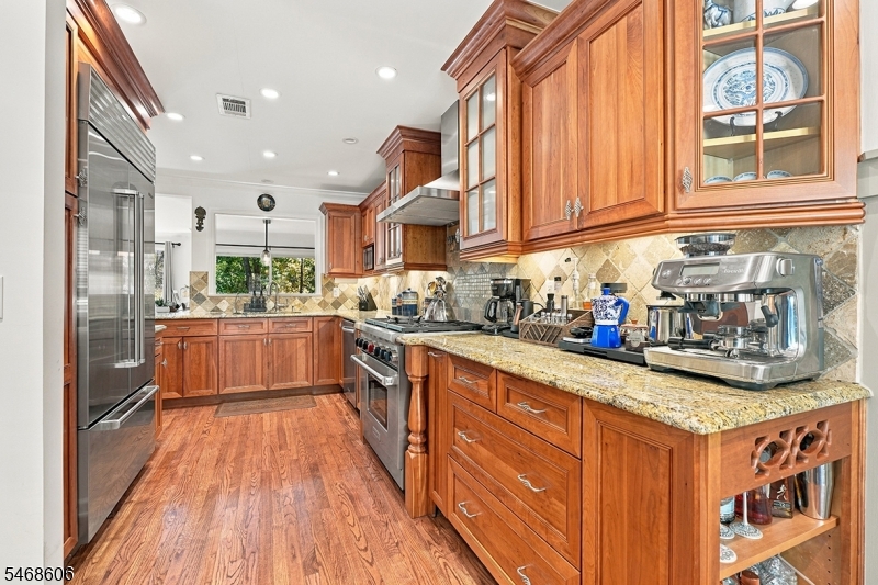 32 Roberts Circle Bernards NJ 07920