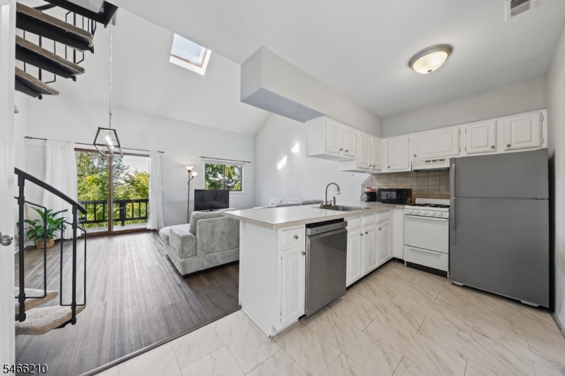 1 Red Lodge Dr, Unit 6 Vernon NJ 07462
