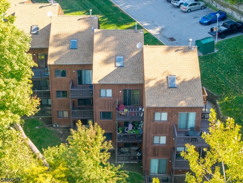 1 Red Lodge Dr, Unit 6 Vernon NJ 07462