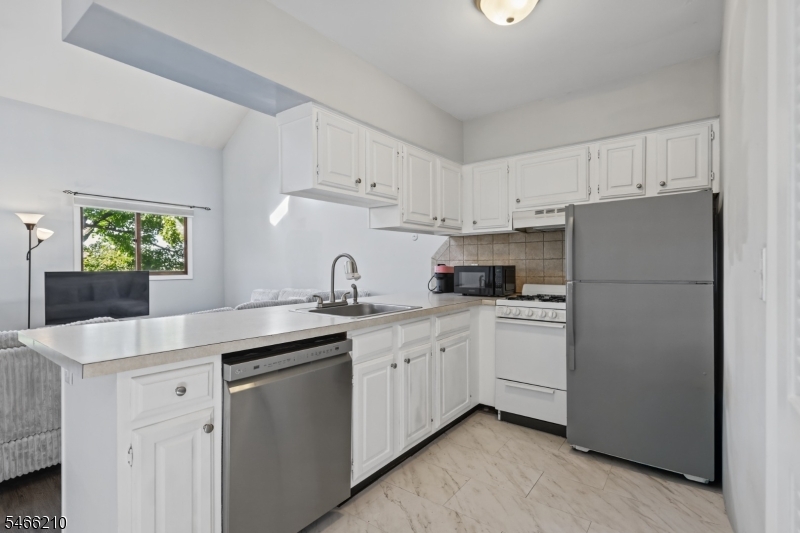 1 Red Lodge Dr, Unit 6 Vernon NJ 07462