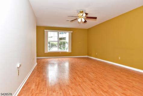 11 Collura Lane Clifton NJ 07012