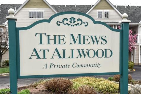 11 Collura Lane Clifton NJ 07012