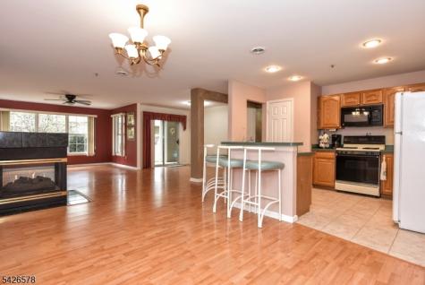 11 Collura Lane Clifton NJ 07012