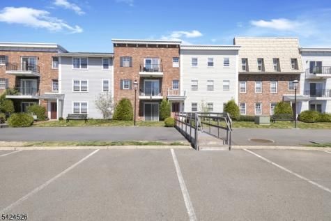 1003 Unicorn Way Clifton NJ 07011