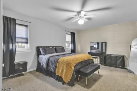 1003 Unicorn Way Clifton NJ 07011