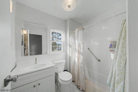 39 Wedgewood Drive Verona NJ 07044