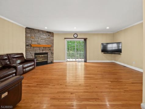 167 Raymound Boulevard Parsippany-troy Hills NJ 07054