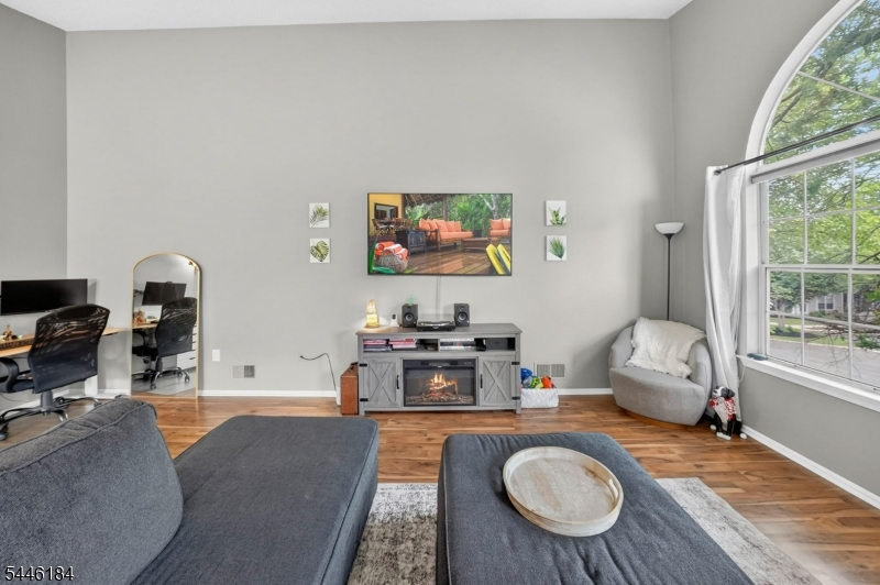161 Gregory Lane Franklin NJ 08823