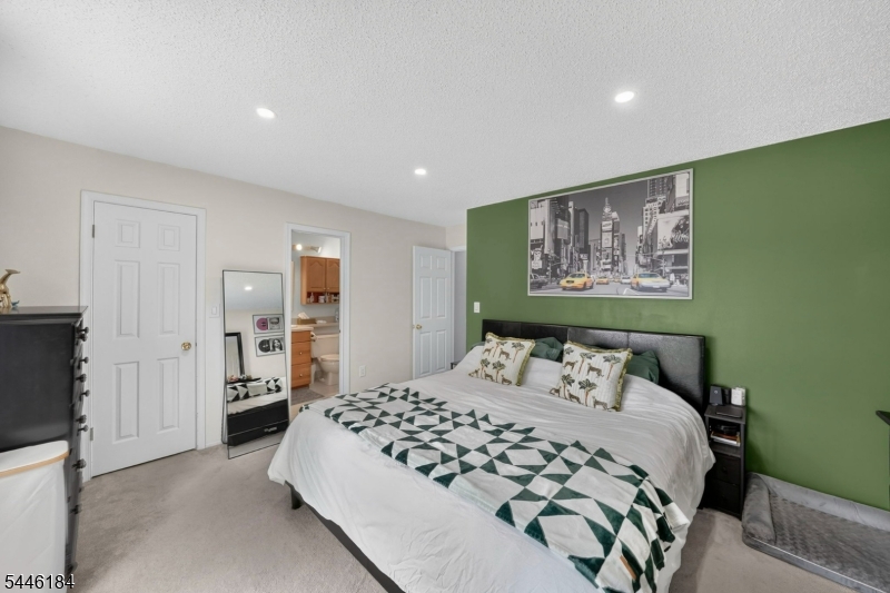161 Gregory Lane Franklin NJ 08823