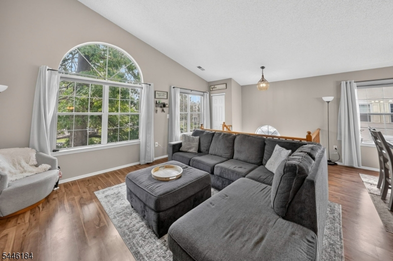 161 Gregory Lane Franklin NJ 08823