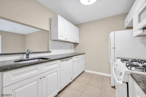 213 Stratford Place Bridgewater NJ 08805
