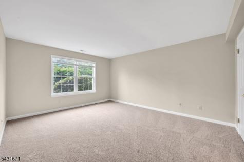 213 Stratford Place Bridgewater NJ 08805
