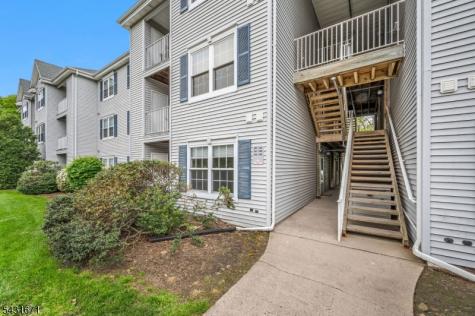213 Stratford Place Bridgewater NJ 08805