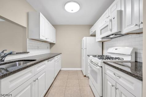 213 Stratford Place Bridgewater NJ 08805