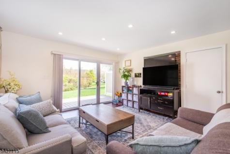 41 Gettysburg Way Lincoln Park NJ 07035