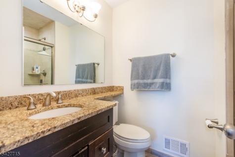 41 Gettysburg Way Lincoln Park NJ 07035