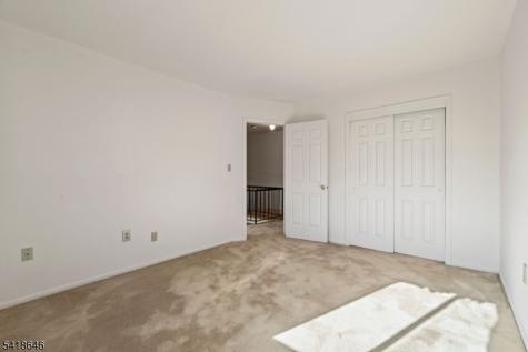 5 Lily Court Edison NJ 08820