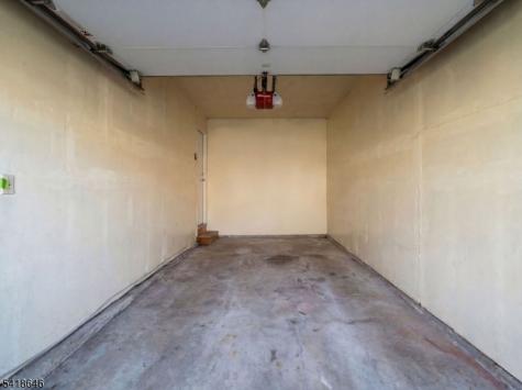 5 Lily Court Edison NJ 08820