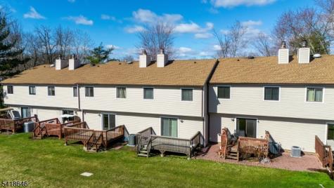 5 Lily Court Edison NJ 08820