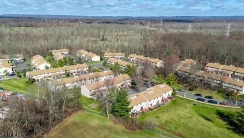 5 Lily Court Edison NJ 08820
