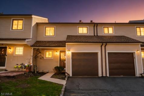5 Lily Court Edison NJ 08820