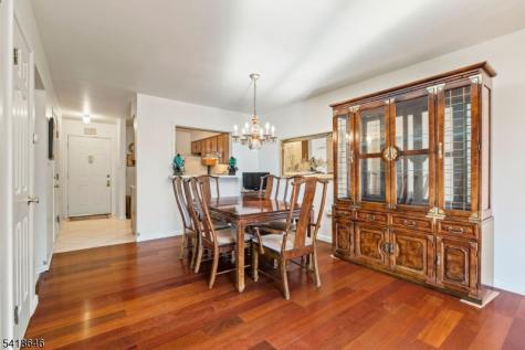 5 Lily Court Edison NJ 08820