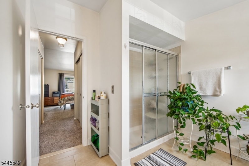 92 Ashley Court Bedminster NJ 07921