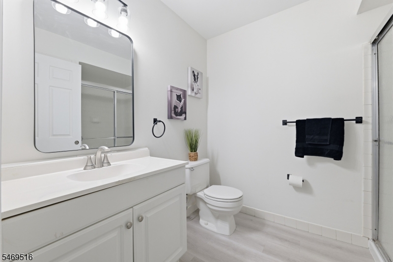 296 Alpine Way Woodbridge NJ 07095
