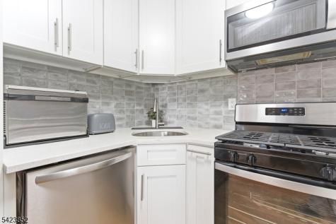 102 Morgan Place East Brunswick NJ 08816