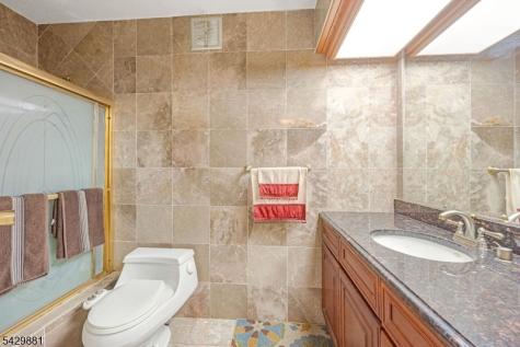 200 Winston Dr-c0109 Cliffside Park NJ 07010