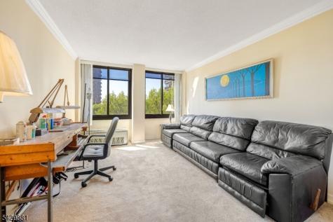 200 Winston Dr-c0109 Cliffside Park NJ 07010